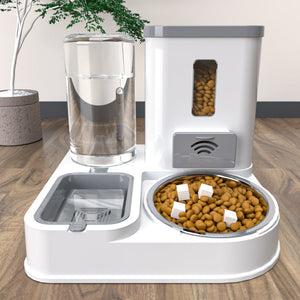 The Ultimate Pet Feeding and Drinking Bowl Station